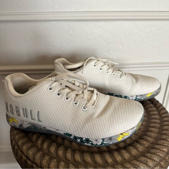 NoBull Spring Fling Floral Trainers Size 9 - Picture 2 of 7